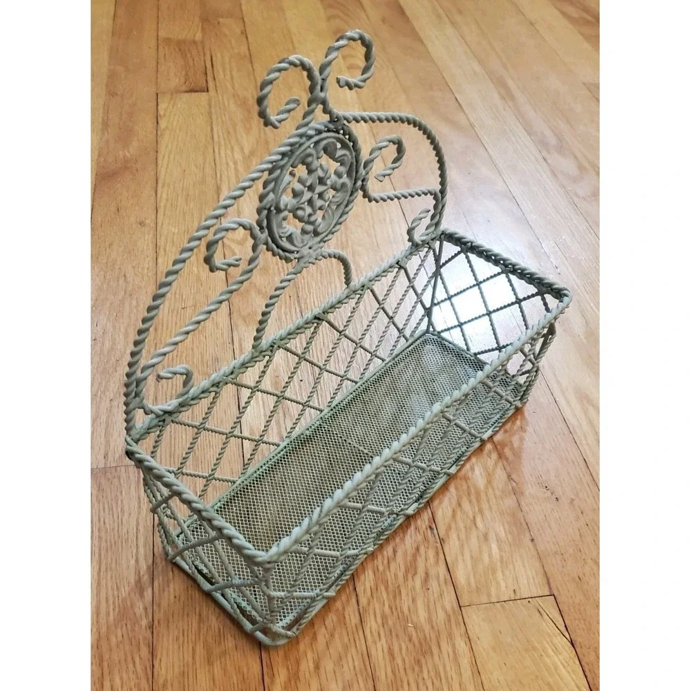 Vintage Shabby Chic Green Metal Wire Wall Pocket Basket Scrollwork Planter Mail